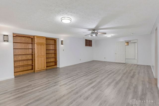 250 Winter Creek Court, Englewood, OH 45322