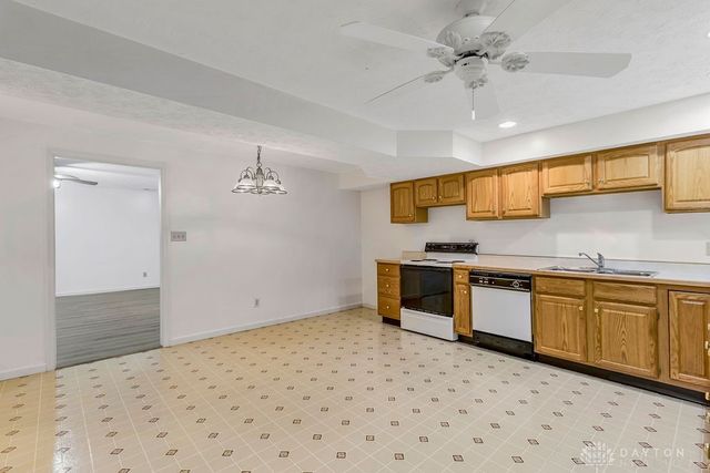 250 Winter Creek Court, Englewood, OH 45322