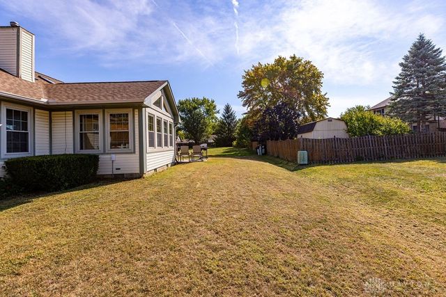 250 Winter Creek Court, Englewood, OH 45322