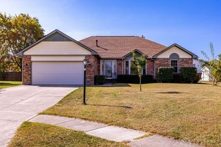 250 Winter Creek Court, Englewood, OH 45322