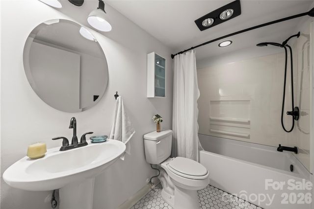 215 Riverview Terrace, Clover, SC 29710