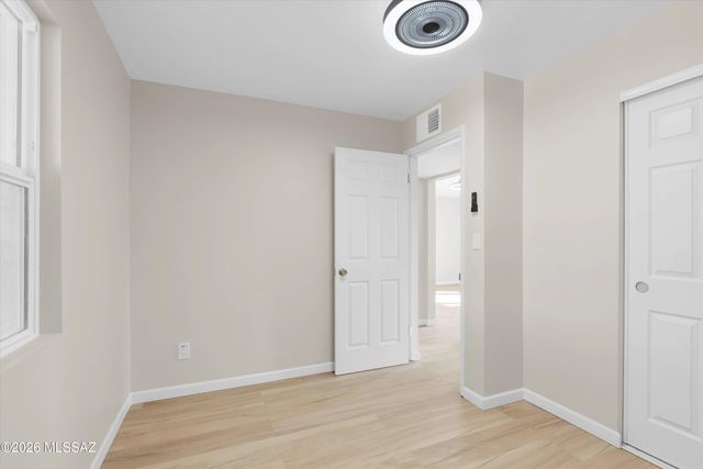 3945 E Glenn Street, Tucson, AZ 85712