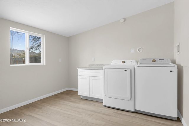 3945 E Glenn Street, Tucson, AZ 85712