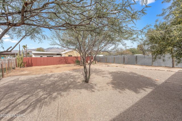 3945 E Glenn Street, Tucson, AZ 85712