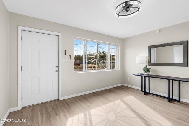 3945 E Glenn Street, Tucson, AZ 85712