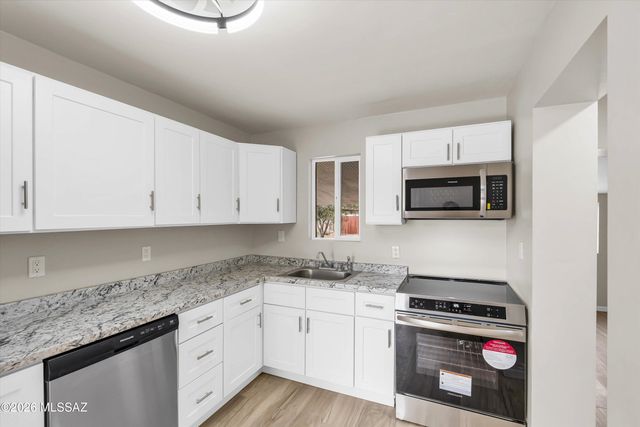 3945 E Glenn Street, Tucson, AZ 85712