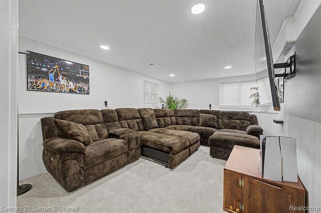 33223 Lynx Street, Westland, MI 48185