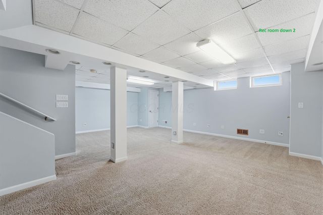 6408 Pinefield Drive, Hilliard, OH 43026