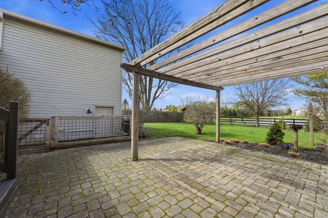 6408 Pinefield Drive, Hilliard, OH 43026