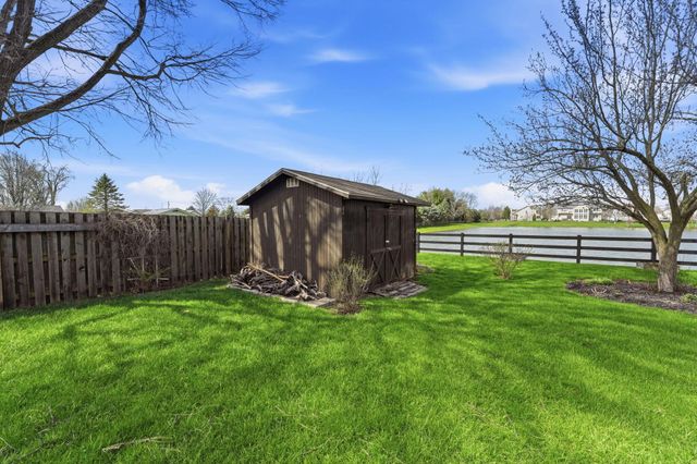 6408 Pinefield Drive, Hilliard, OH 43026