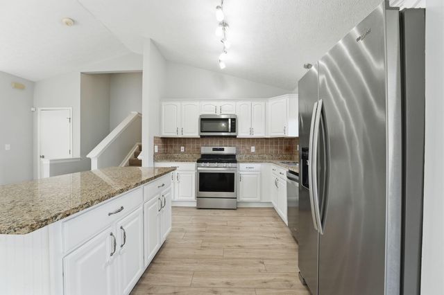 6408 Pinefield Drive, Hilliard, OH 43026