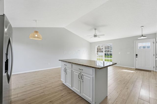 6408 Pinefield Drive, Hilliard, OH 43026