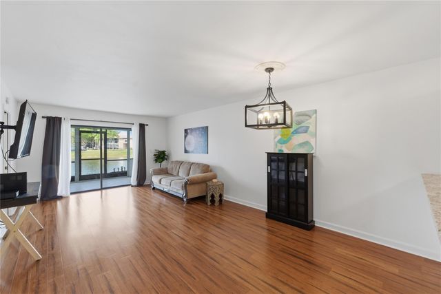 9549 W McNab Road 103, Tamarac, FL 33321