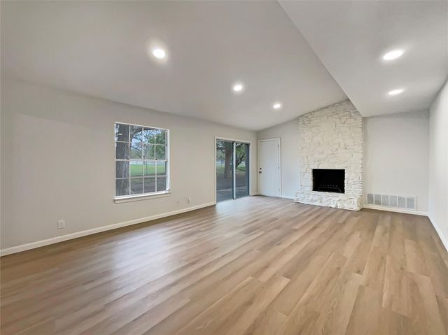 6805 Crystalbrook DR, Austin, TX 78724