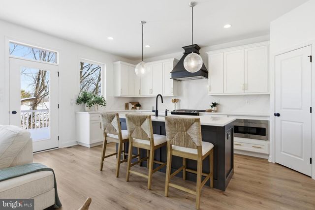 131 CHARLES LN, Harleysville, PA 19438