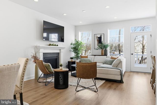 131 CHARLES LN, Harleysville, PA 19438