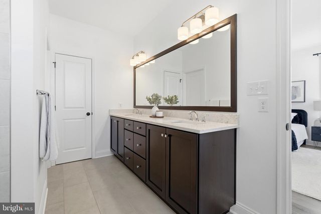 131 CHARLES LN, Harleysville, PA 19438