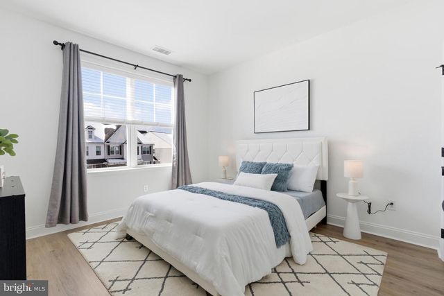 131 CHARLES LN, Harleysville, PA 19438