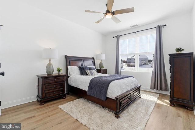 131 CHARLES LN, Harleysville, PA 19438