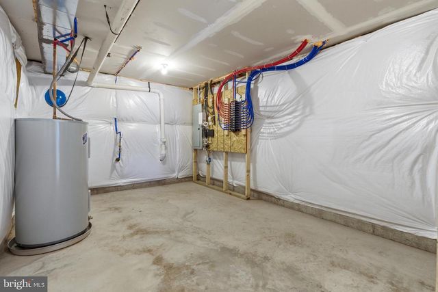 131 CHARLES LN, Harleysville, PA 19438