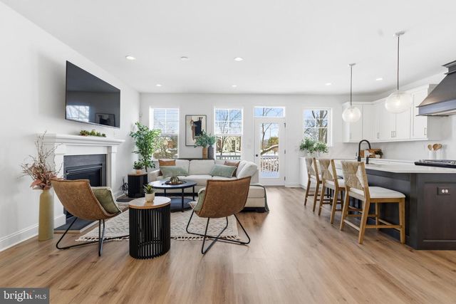 131 CHARLES LN, Harleysville, PA 19438