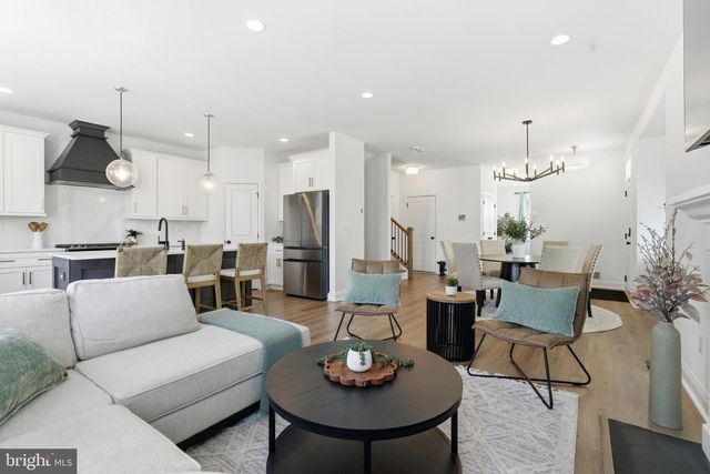 131 CHARLES LN, Harleysville, PA 19438