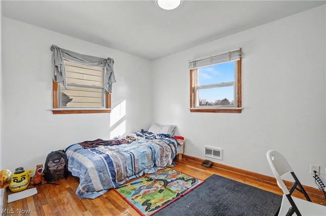 97 Rosary Drive, Campbell, OH 44405