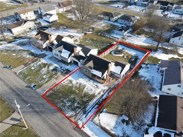 97 Rosary Drive, Campbell, OH 44405