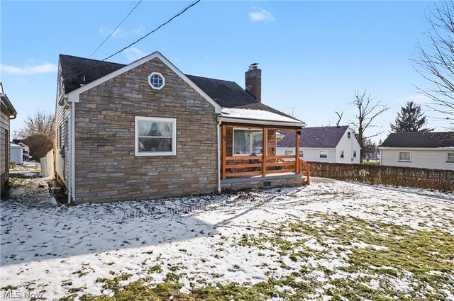 97 Rosary Drive, Campbell, OH 44405