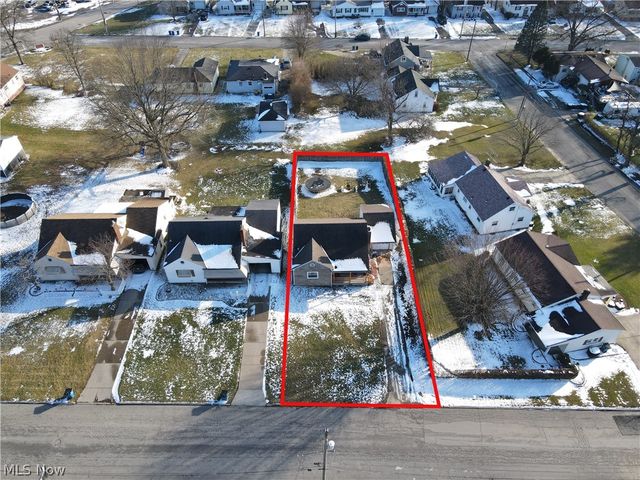 97 Rosary Drive, Campbell, OH 44405