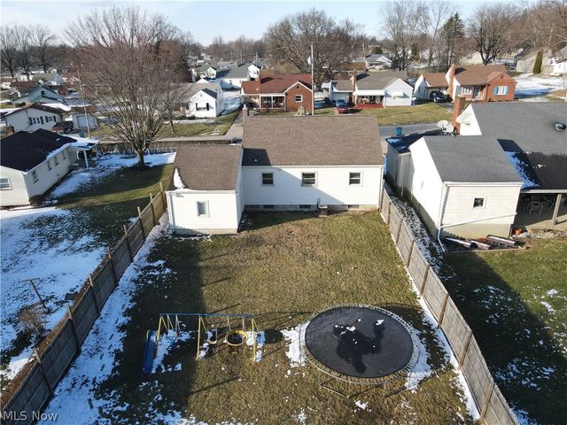 97 Rosary Drive, Campbell, OH 44405