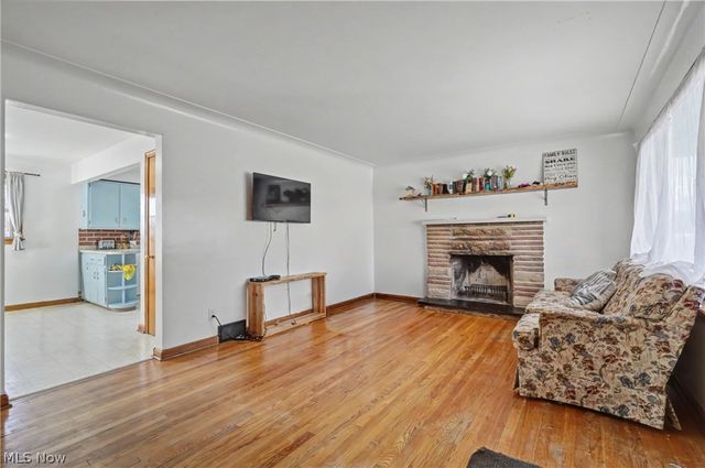 97 Rosary Drive, Campbell, OH 44405