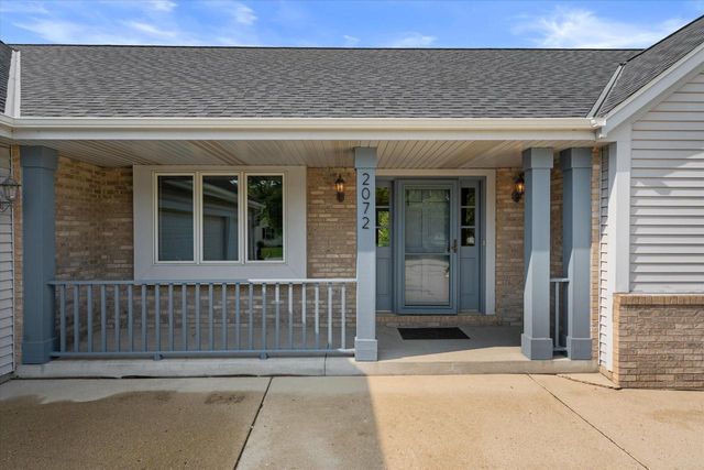 2072 W Hope LANE, Oak Creek, WI 53154