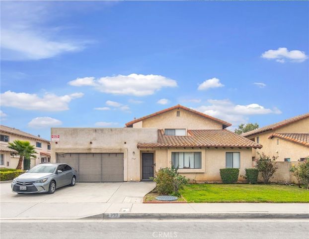 732 W Bagnall, Glendora, CA 91740