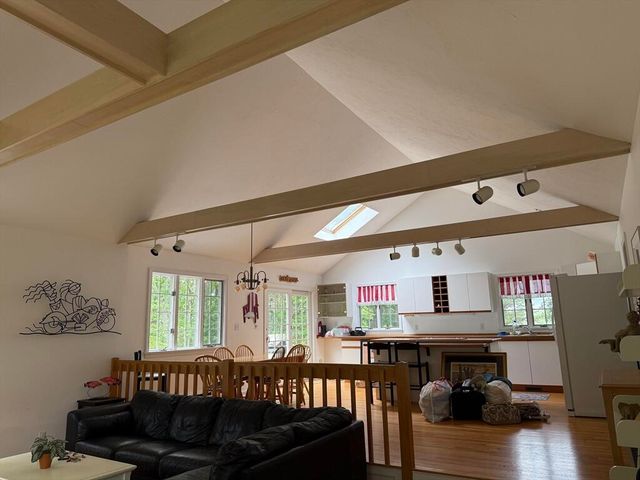 183 Monomoscoy Road, Mashpee, MA 02649