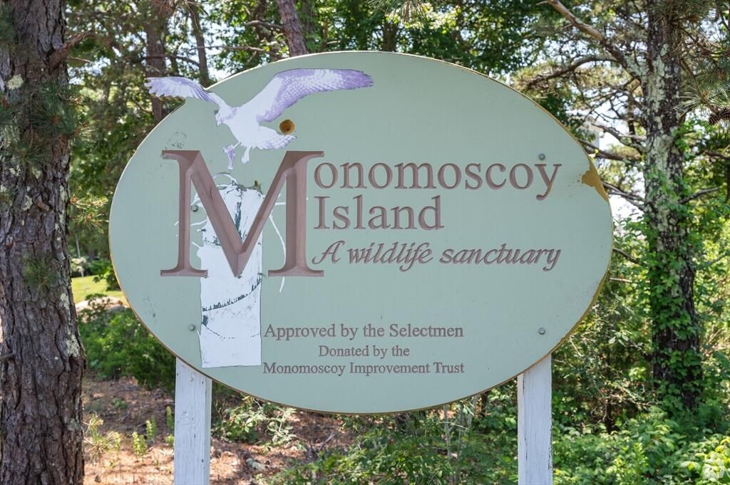 183 Monomoscoy Road, Mashpee, MA 02649