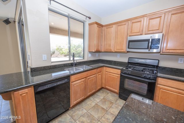 2023 W Shackleton Drive, Phoenix, AZ 85086
