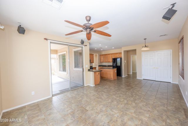 2023 W Shackleton Drive, Phoenix, AZ 85086