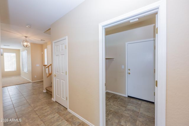 2023 W Shackleton Drive, Phoenix, AZ 85086