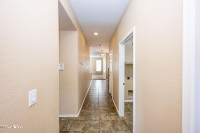 2023 W Shackleton Drive, Phoenix, AZ 85086