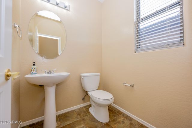 2023 W Shackleton Drive, Phoenix, AZ 85086