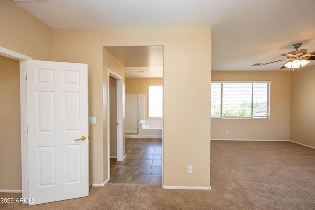 2023 W Shackleton Drive, Phoenix, AZ 85086