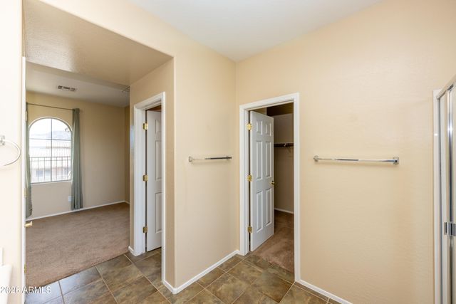 2023 W Shackleton Drive, Phoenix, AZ 85086