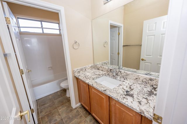 2023 W Shackleton Drive, Phoenix, AZ 85086