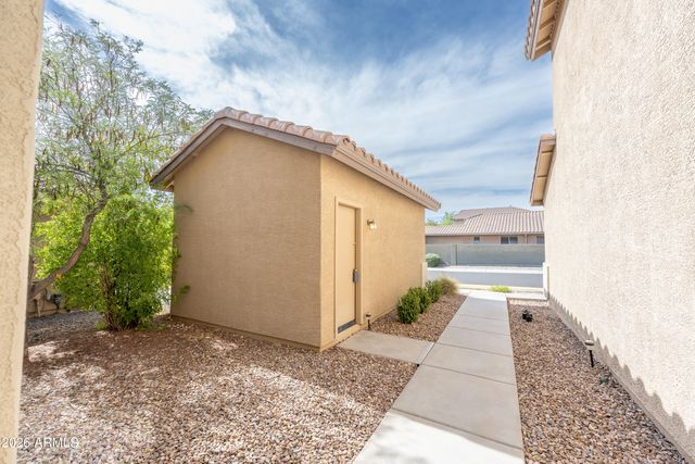 2023 W Shackleton Drive, Phoenix, AZ 85086