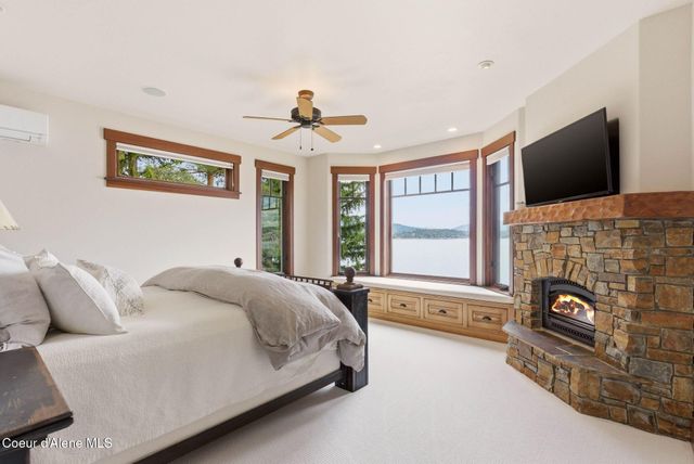 1521 Northshore DR, Sandpoint, ID 83864