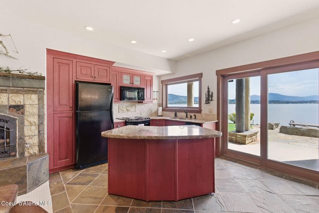 1521 Northshore DR, Sandpoint, ID 83864