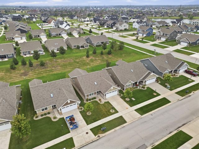 10532 Juniper Lane, St. John, IN 46373