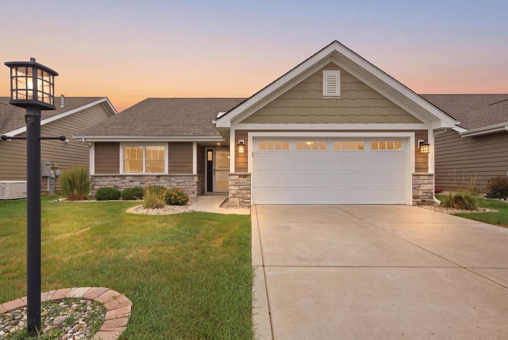 10532 Juniper Lane, St. John, IN 46373