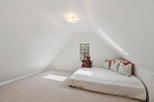 7 Thoreau Court 7, Concord, MA 01742